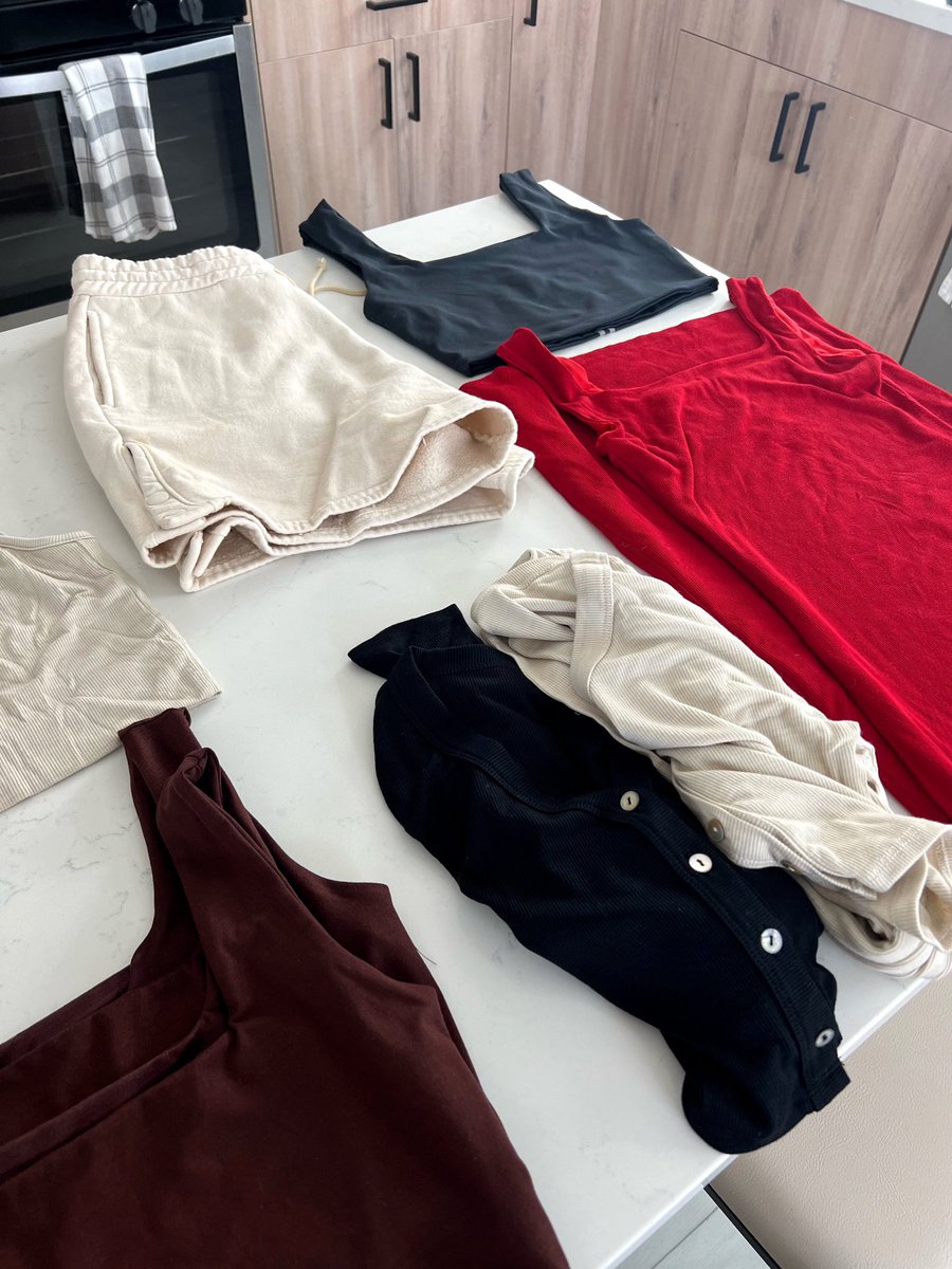 PARALLEL APPAREL tweet media