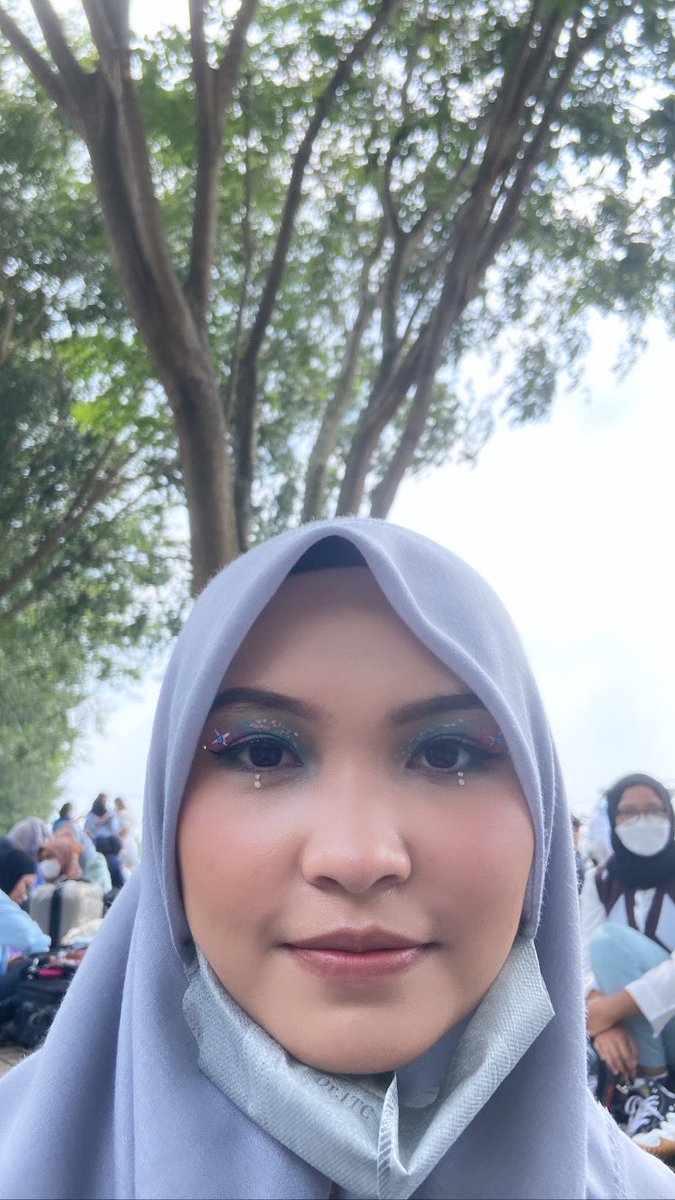 Lakunapukah's tweet photo. #LPeyemakeup #jasaeyemakeup #eyemakeup #HelloTourJakarta #TREASURE #HELLOinJKT #TREASURE_HELLOinJKT https://t.co/v5tZn6c10f