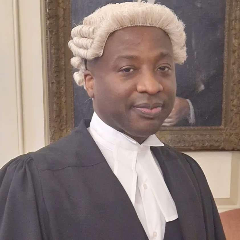 kofo_david's tweet photo. Honoured to have been called to the bar at Inner Temple @TheInnerTemple with 51 others on Thursday as a #barrister in England and Wales (unreg)
 After 2 Masters in Law(1 distintion 1 merit) 2 drops...we got there in the end. Thanks to everyone who made it happen @InnertempleRES https://t.co/8oHDR2Iuyi