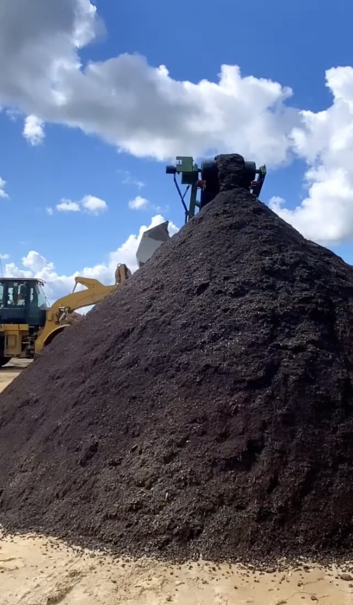 Who else is excited about #Spring? Call us to book your landscape material pick up, delivery, or installation.🌿🌳🌱