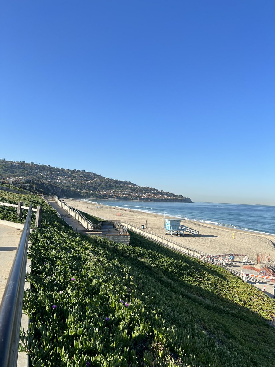 HataSQL's tweet image. No rain or wind today, starting to feel like LA again 🫶🏽