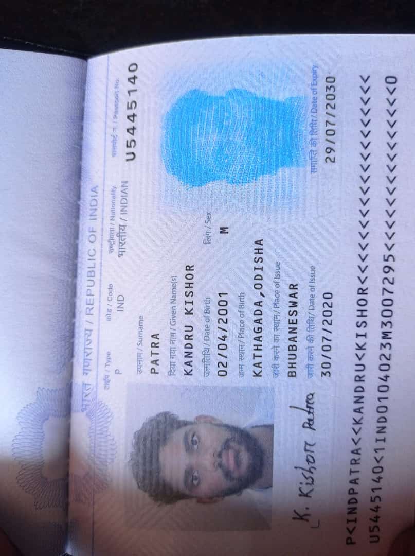 PrabiraPanda5's tweet photo. @MEAIndia @SonuSood @DubaiPoliceHQ @PMOIndia @CMO_Odisha @ a person k kishor patra dist Ganjam odisha,have gone  dubai for job, but now the company Tortured him and didn't give his passport to coming india,now he was help less plz help demands 2.5 lakh  pls rescue him. 9348212919 https://t.co/M82g16zCw5