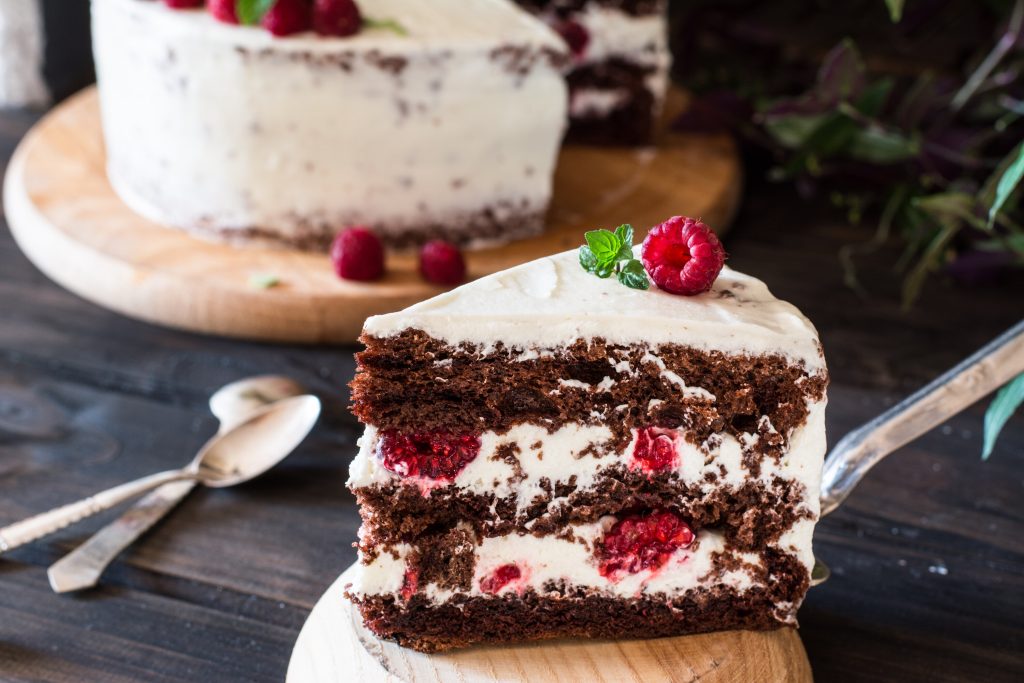 RecipeBooksCom's tweet image. Happy Black Forest Day! 🎉🍒🍫 Celebrate with this delicious Black Forest Cake recipe from recipebooks.com/black-forest-c… #BlackForestDay #CakeLovers #RecipeOfTheDay #blackforestcake 🍰🍒🍫