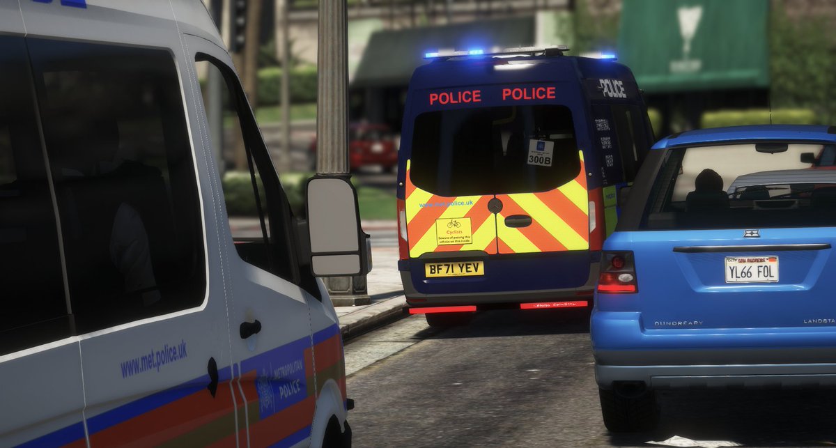 LCRPC_FP's tweet photo. Yesterday our #TSG and #BSU teams conducted a Section 18 raid on a property. We seized over £50,000 worth of electronics, cash, and other valuables. We also arrested one female believed to be involved in Fraud offences.

Great job team!

#Fictional @LondCallingRPC https://t.co/HC7e24lhAE