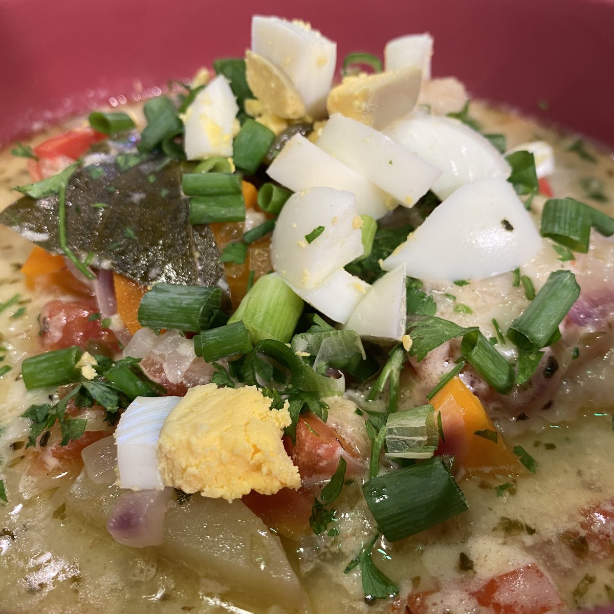 MuchoGustoPy's tweet photo. 😋 Nueva temporada, nos renovamos y mira el plato que nos presentó hoy el nuevo integrante de la familia #JavierRocca👨‍🍳 

👉🏻 Desliza que al final te dejamos la receta. 

#PiraCaldo 
#JavierRocca
#MuchoGustoPy https://t.co/chsWCcI1xU