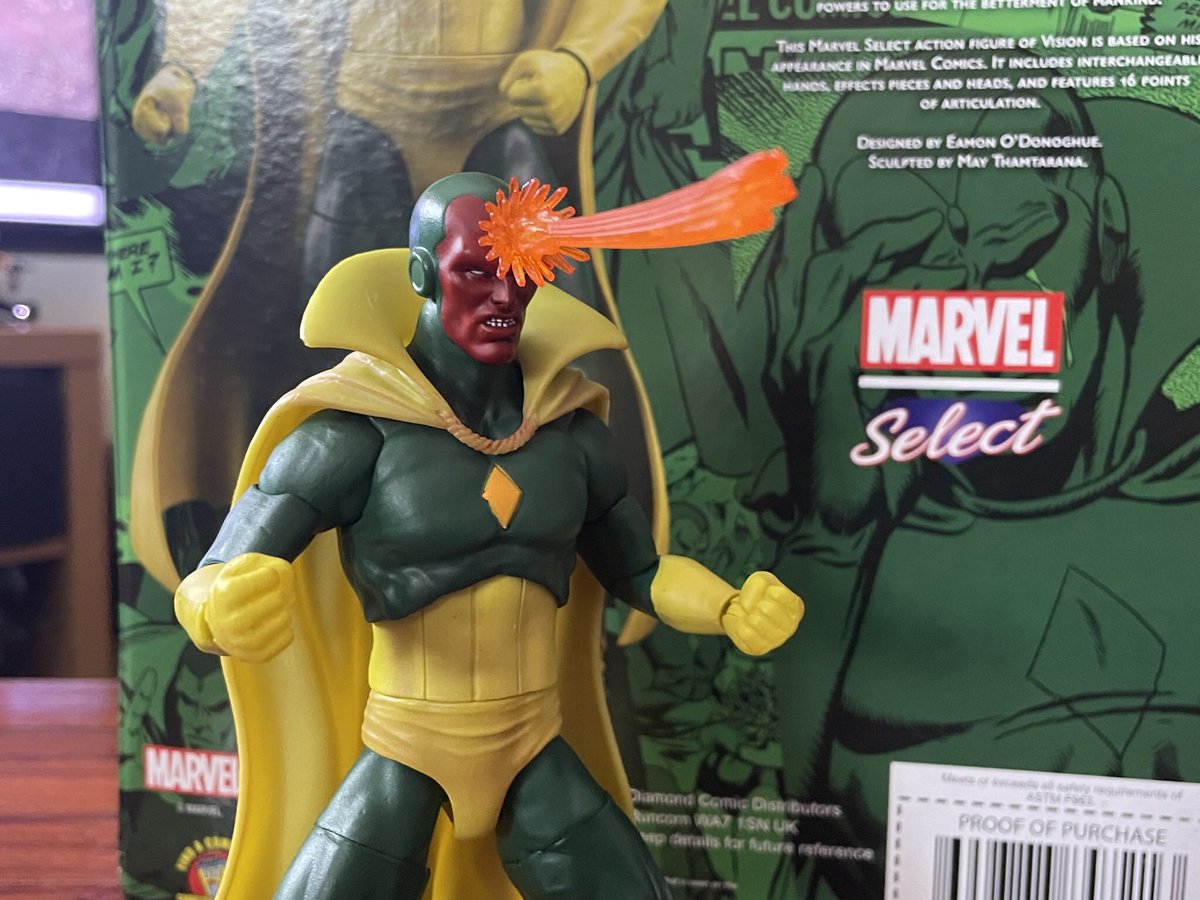 Eamon_'s tweet image. Got my comp of the Marvel Select Vision from @CollectDST which I done designed and was exquisitely sculpted by May Thamatarana. Really happy with how he turned out. :) In stores now. #marvel #vision #marvelselect #actionfigures #design #artist
