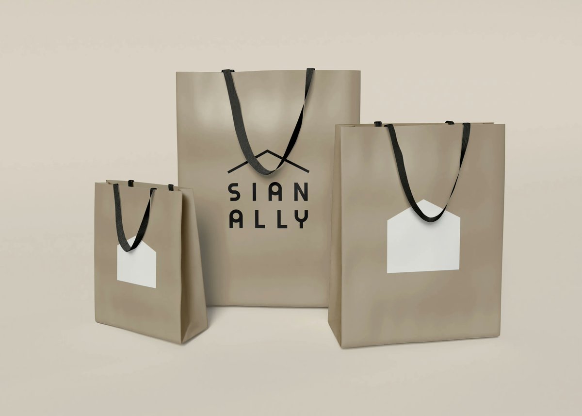 luxury shopping bags designed for
re-usability 
.
.
.

#customdesigned #custompackaging #packagingdesign #packaging #bagdesign #shoppingbags #luxurypackaging #branding #thinkpackage