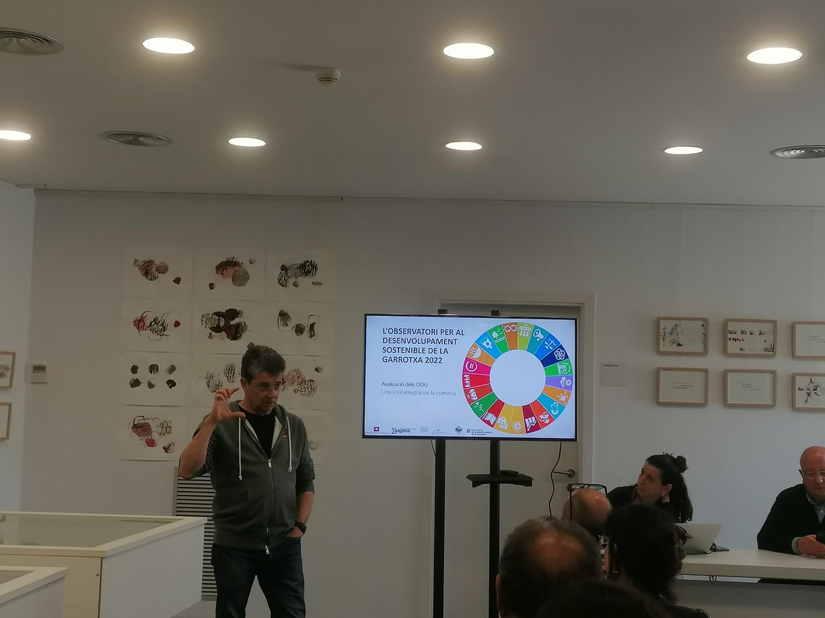 bethgarrotxa's tweet photo. A la presentació de l’Observatori per al Desenvolupament Sostenible de la #Garrotxa 2022 Treball en els  #ODS2030 desde la població local: cal que ens hi impliquem tots. @FemGarrotxa https://t.co/VNGczLx3Tw