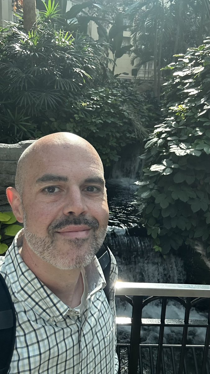 micotj83's tweet photo. Here @enterprisecon for the day. Looking forward to listening to @IAUG speakers later today then @IaugOrlando network meet up! Sign up 🥳

https://t.co/JA14QiOkuu https://t.co/7W84wEluXa