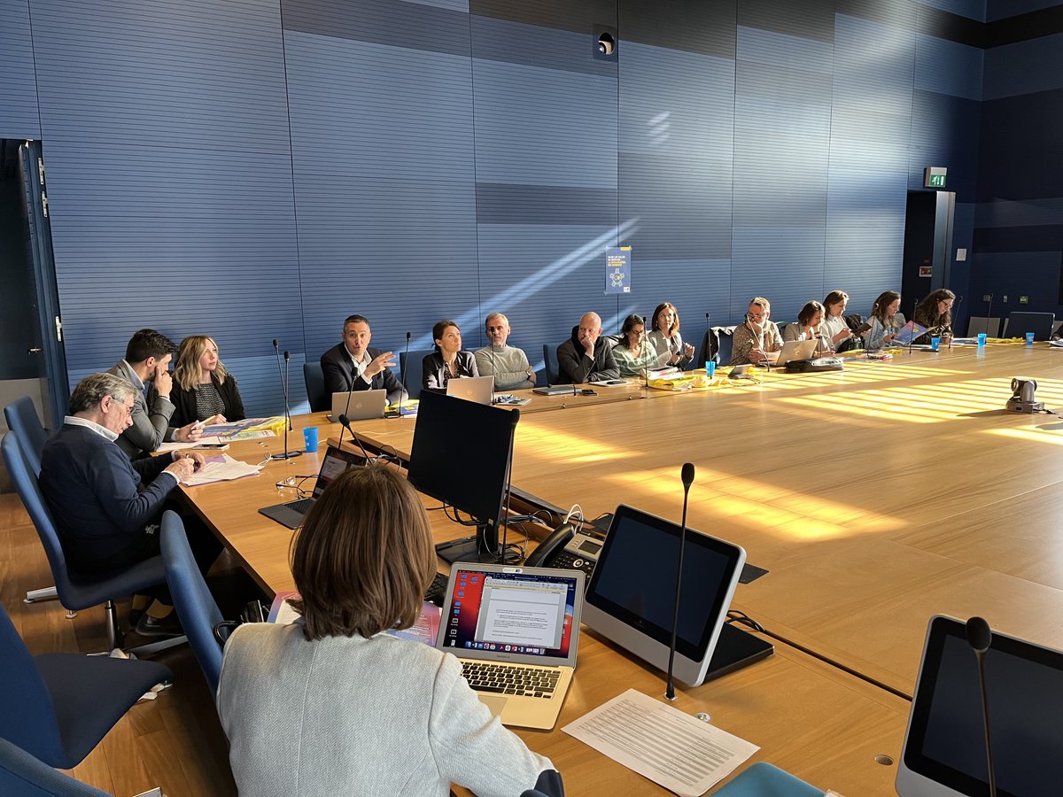 YvesCharmont's tweet image. Réunion régionale ⁦@cap_com⁩ ⁦@montpellier_⁩ avec plus de 25 participants du réseau 👏🏻 Merci ⁦@benoitroos⁩ pour l’accueil 😀 #compublique #capcom23