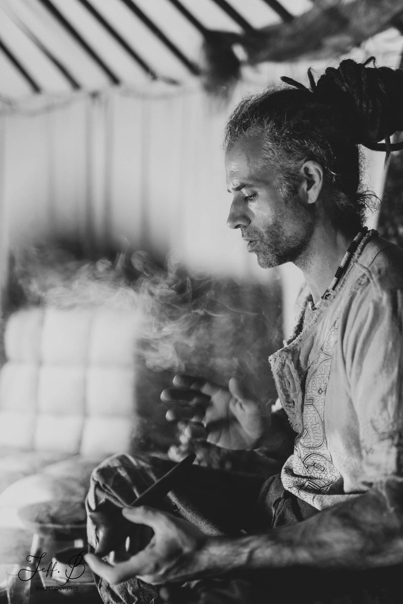 JeffBallester's tweet photo. #ceremonietabac #shaman #Amazonian #Amazon #Medicina #soplada #shamanism #photo #photos #photograghy #photographer #noiretblanc #blackandwhite #blackandwhitephoto #blackandwhitephotography #pic #picoftheday #shooting https://t.co/WscmA9V0zz
