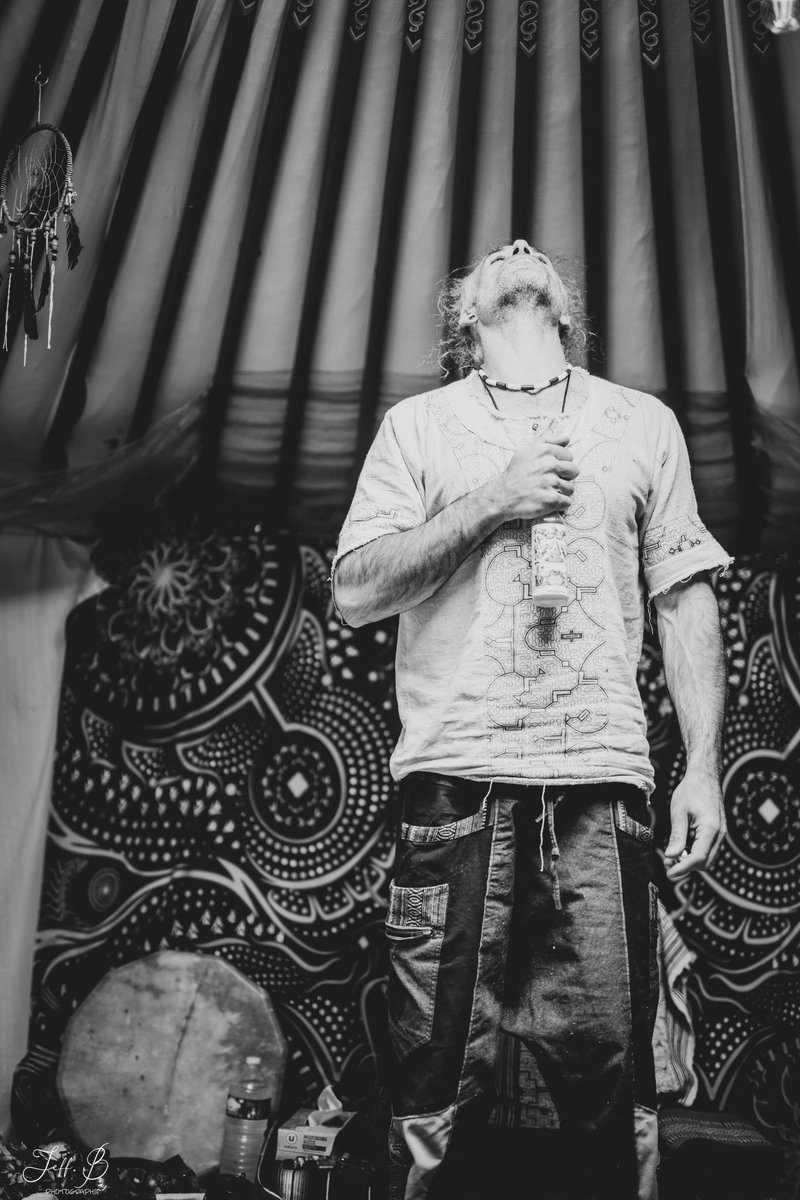 JeffBallester's tweet photo. #ceremonietabac #shaman #Amazonian #Amazon #Medicina #soplada #shamanism #photo #photos #photograghy #photographer #noiretblanc #blackandwhite #blackandwhitephoto #blackandwhitephotography #pic #picoftheday #shooting https://t.co/WscmA9V0zz