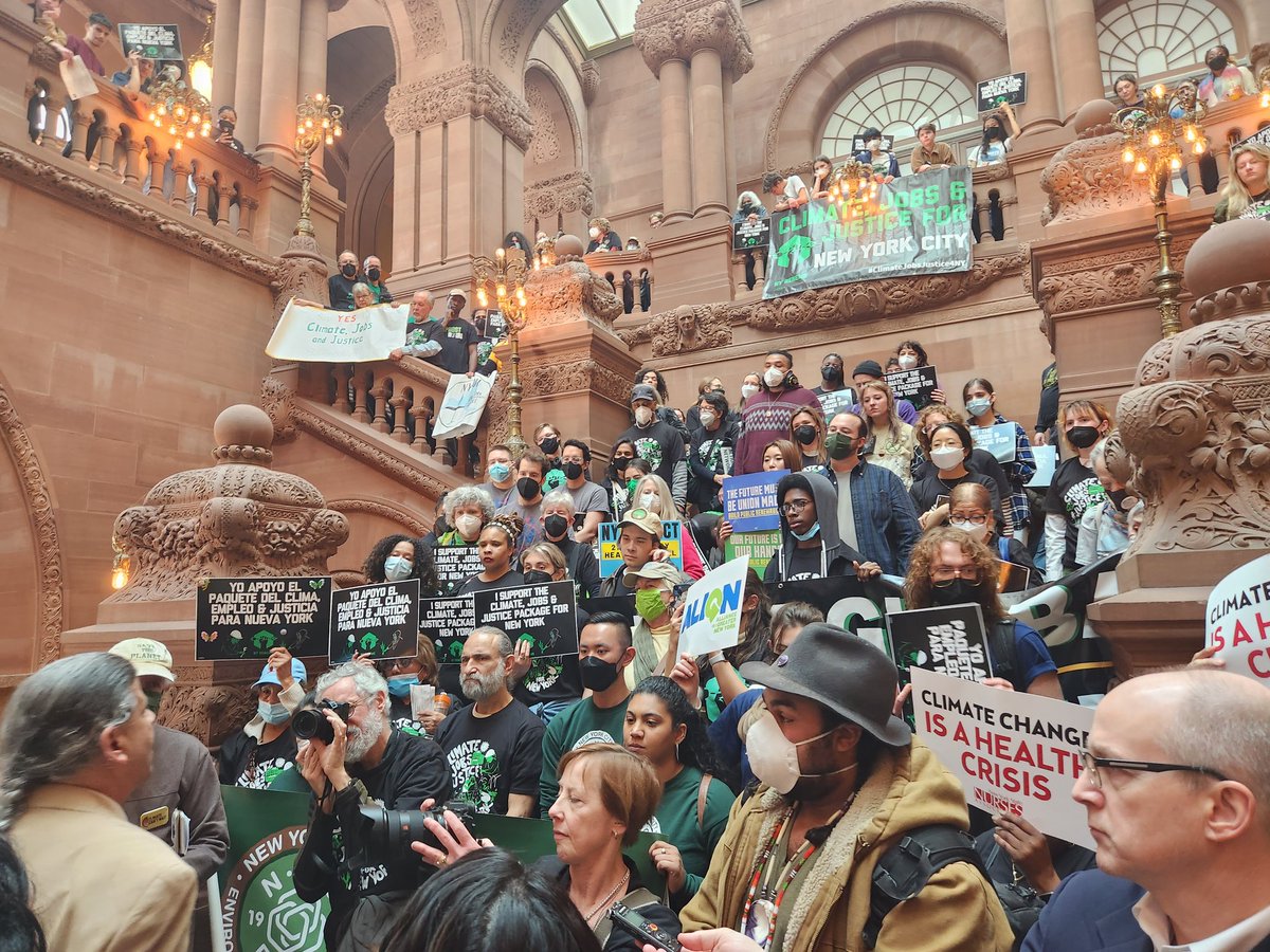 m_jfrench's tweet photo. NY Renews advocates here in Albany today to push package of climate legislation in the state budget.

They want some major limits on an economywide emissions cap and auction system, specific funding plan, several other provisions. https://t.co/sfUMP3FG09