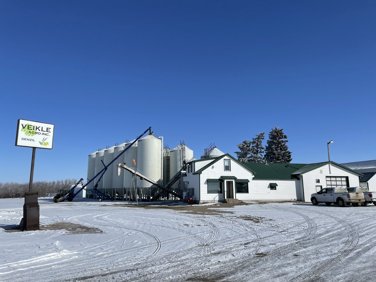 New office, new team, same devotion to agronomy-based decision making and customer service.

Thank you to Nutrien Ag for the past 3 years, but Saskatchewan was calling.

Reach out to me or any of the members @ @VeikleAgro to chat catered solutions for your operation this year