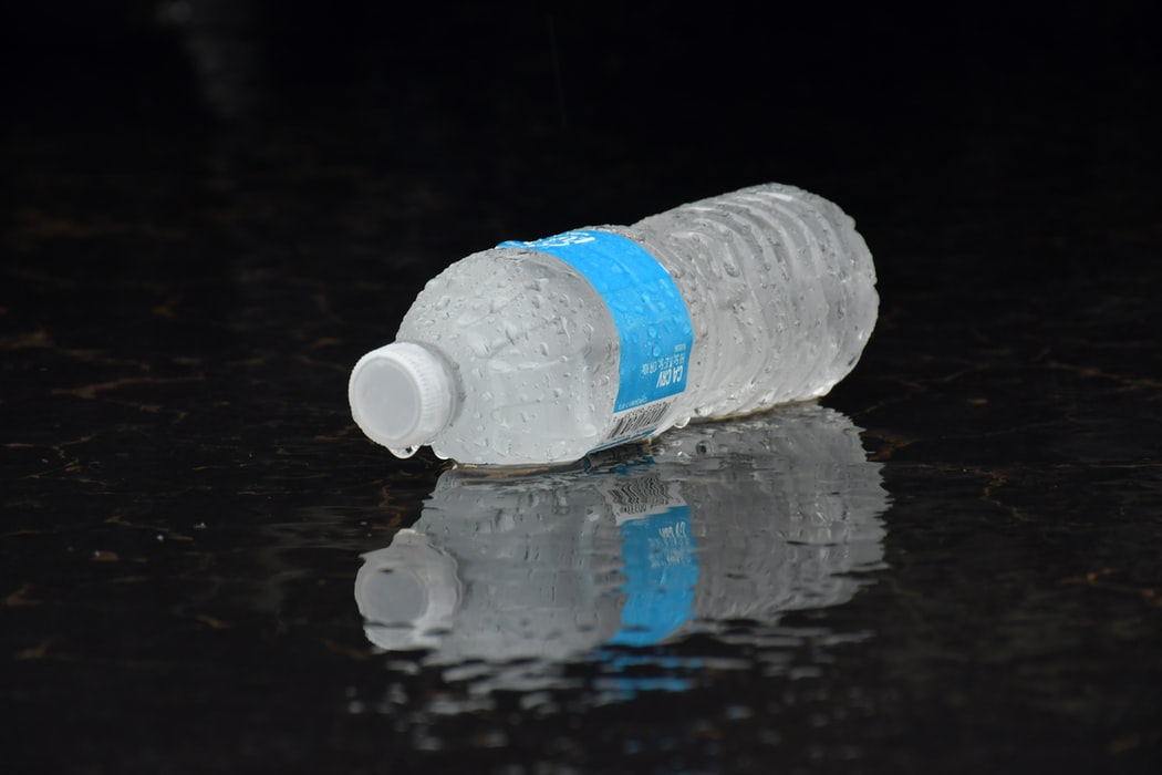 BurdickHealth's tweet photo. Stay hydrated at work! Finish a bottle of water before lunch EVERY DAY. https://t.co/HlqHsVFBbX