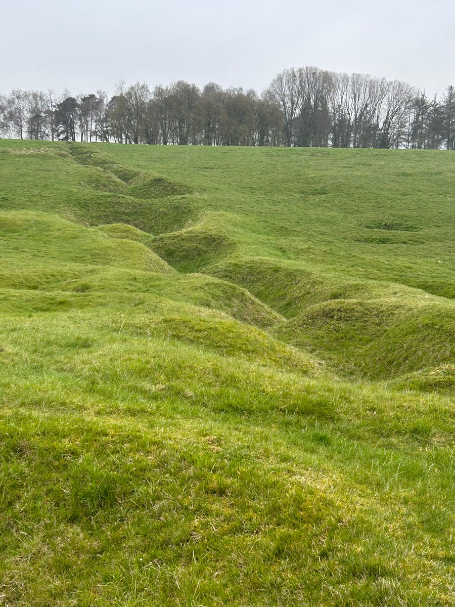 MrLargeRundle's tweet photo. Day 6 - Beaumont-Hamel. I was extremely honoured today to have the privilege to lead our group at such an important location. It’s always surreal to be back at the Somme. #rockiesineurope https://t.co/7xGuhNSyqO