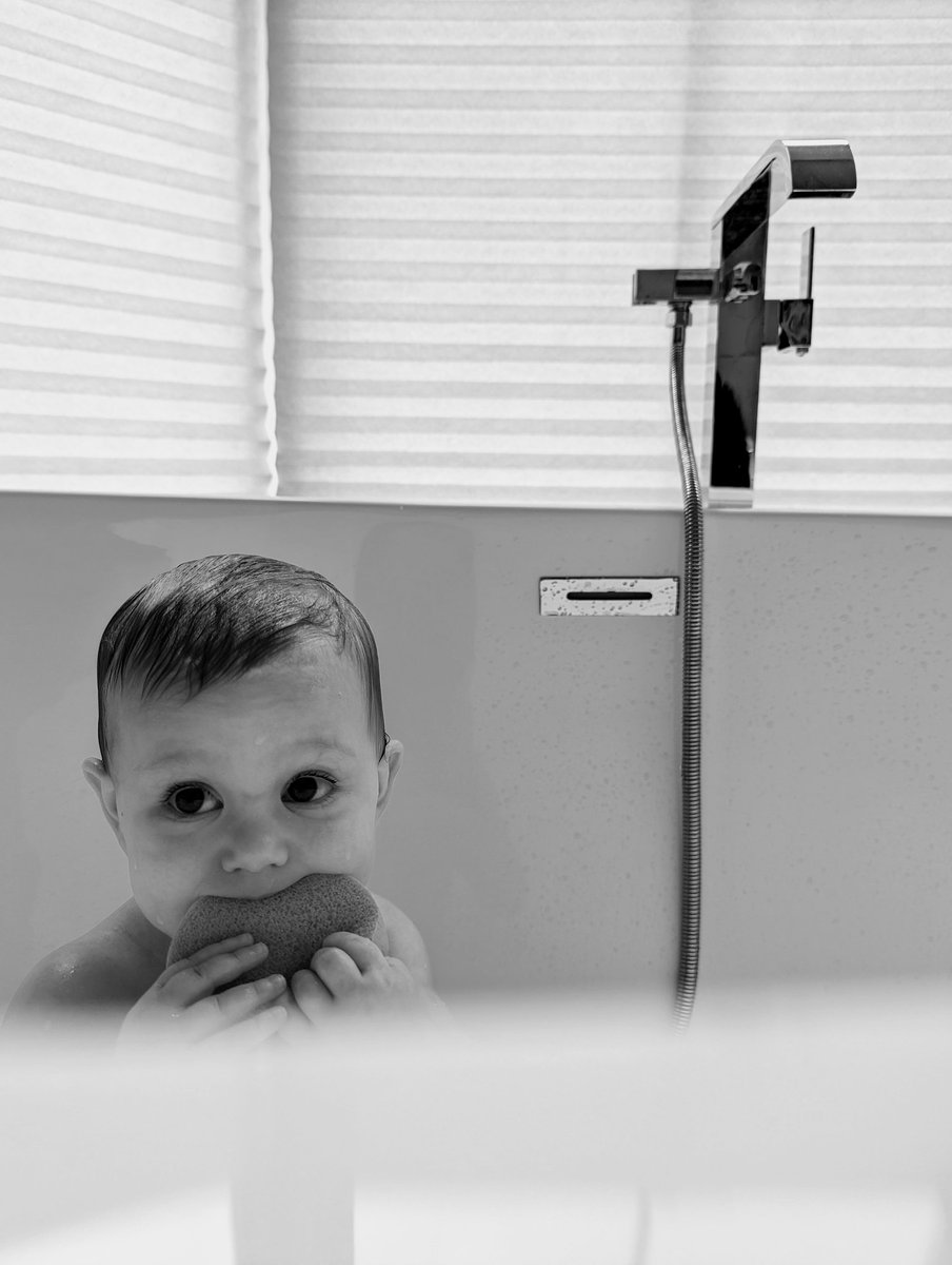 StringerBill_'s tweet image. Eleven Months of pure bliss. Proud of the little character she is becoming.
#ProudDad