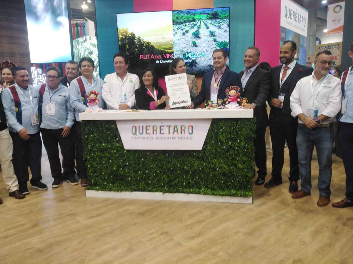 mediaglobal01's tweet photo. Firmas de convenios entre las actividades de nuestros clientes en @TianguisTurisMX #TianguisTuristico https://t.co/mUxKAk097p