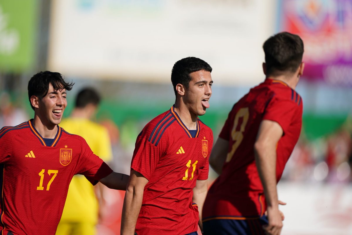 🤪📸

🇪🇸 3-0 🇺🇦

📺 RFEF.es

#U19EURO