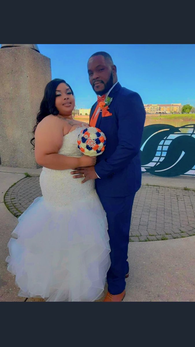 Pretty_Yella25's tweet photo. 🧡💙🧡💙 https://t.co/zZhtZu9QOo