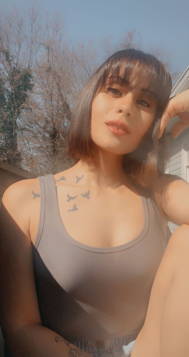 Silly__Skyy's tweet photo. Come here and let me love youuuu 🫦 https://t.co/HDkp9e347B