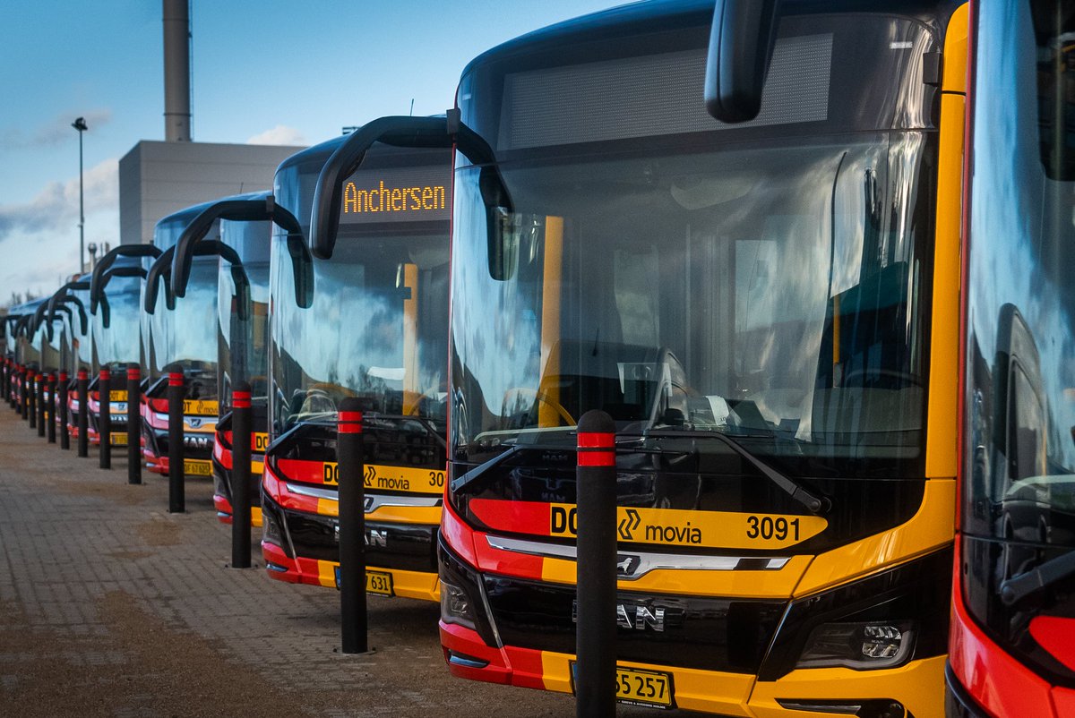 CLondoner92's tweet photo. MAN electrifies #Scandinavia
"Fully electric MAN Lion's City E city buses already in service in #Copenhagen, #Malmö, #Gothenborg and #Uppsala"
https://t.co/p68IV7HptL https://t.co/e0H7cU0lz1