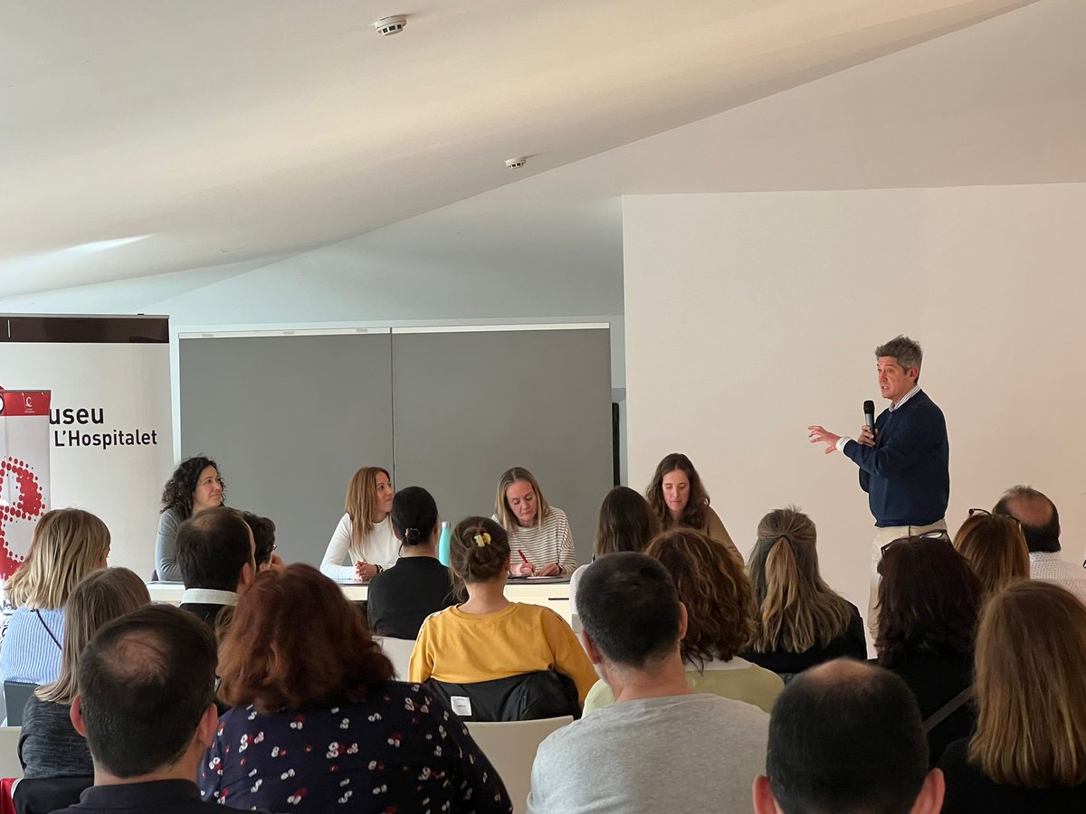 Quins recursos tenen els centres per afrontar els problemes de benestar emocional i salut mental de l'alumnat?
El Consell Educatiu de #LHospitalet ha abordat avui aquesta qüestió present en el dia a dia del professorat.