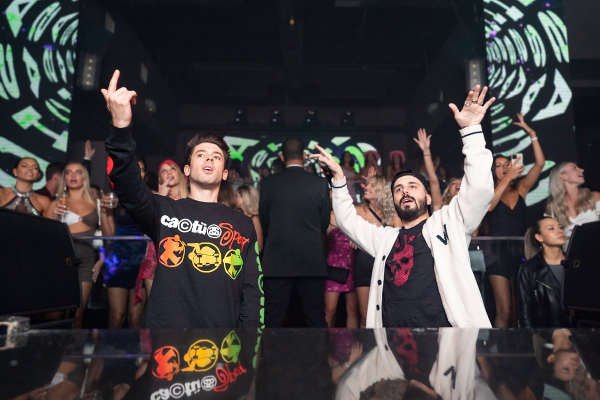 UNDER THE LIGHTS with @cashcash THIS FRIDAY, March 31st✨🎉 🎟STORYmiami.com
