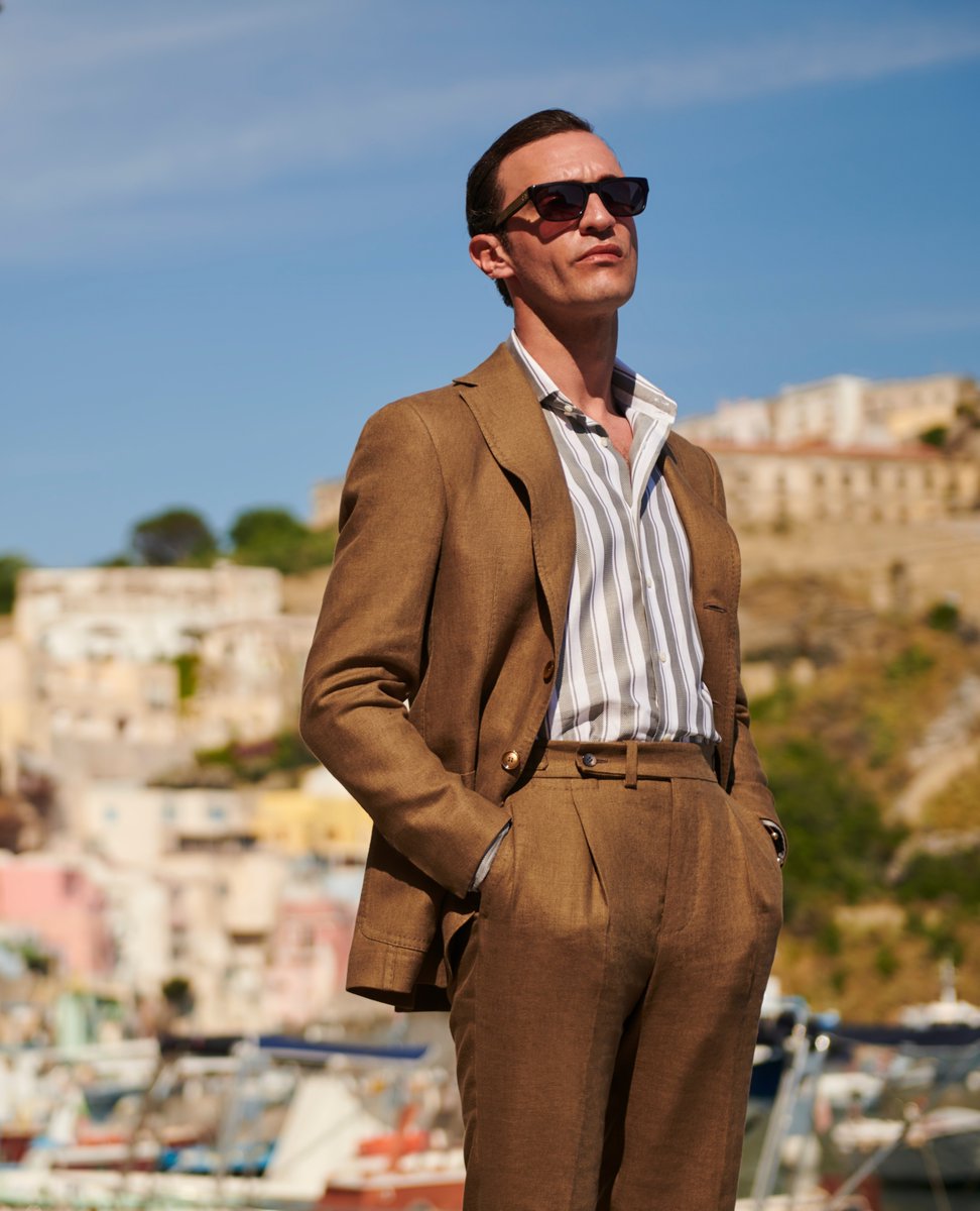 With their critical experimentation on new proportions, models and materials, Stile Latino are the perfect art of tailoring study.⁠ 

Shop new arrivals: therake.com/brands/stile-l…

#TheRake #StileLatino #ItalianTailoring
⁠