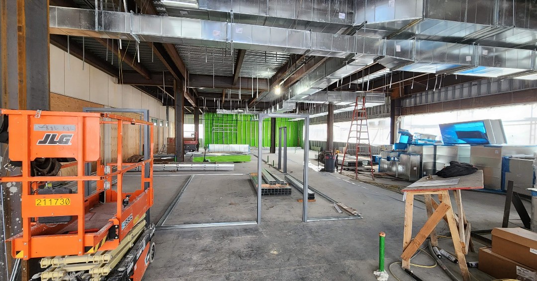JacobsenBuilds's tweet photo. Seeing tremendous progress at the @Intermountain Medical Center Central Laboratory Expansion is exciting! This project is located on a busy hospital campus within a fully operating, 24/7 lab building. 

#JacobsenBuilds #BuiltForLife #JacobsenPartners #WeBuildUtah https://t.co/h1U6bCpvu4
