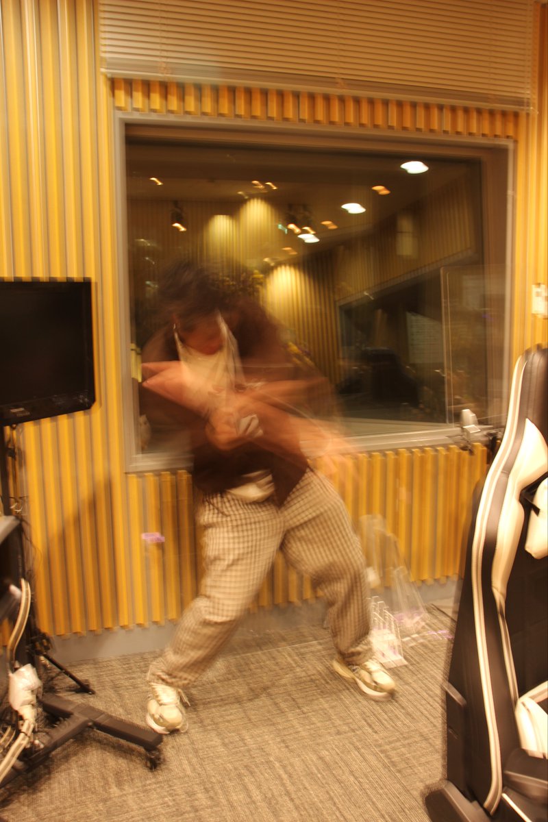 pekopaann0's tweet photo. ぺこぱのオールナイトニッポン0
#星野源ANN あと27時スタート！

生放送中のメールも大募集👇
受付✉️pekopa@allnightnippon.com

HAKUNA Liveでの同時生配信✨
https://t.co/9SITSt3K2y

#ぺこぱANN0 #ぺこぱ
https://t.co/Fo7YdjhSx7 https://t.co/jSNrsG0DGa