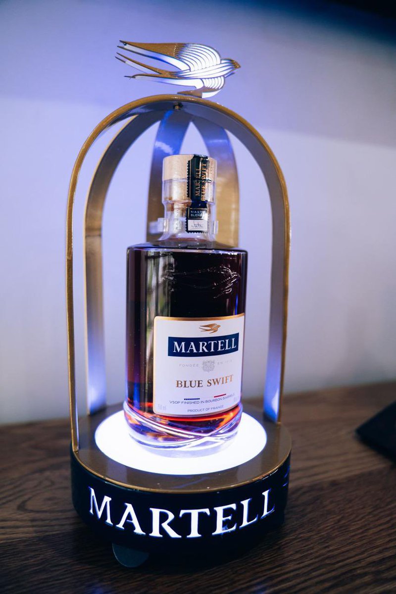 _Thaso's tweet photo. Yo guys Martel Blue Swift is in the country and we got bottles being signed by Africaโs number one, @davido himself ๐๐ฅ
I think I might need to get one myself #MartellBlueSwift #SwiftOne https://t.co/uFQJA47Cd9