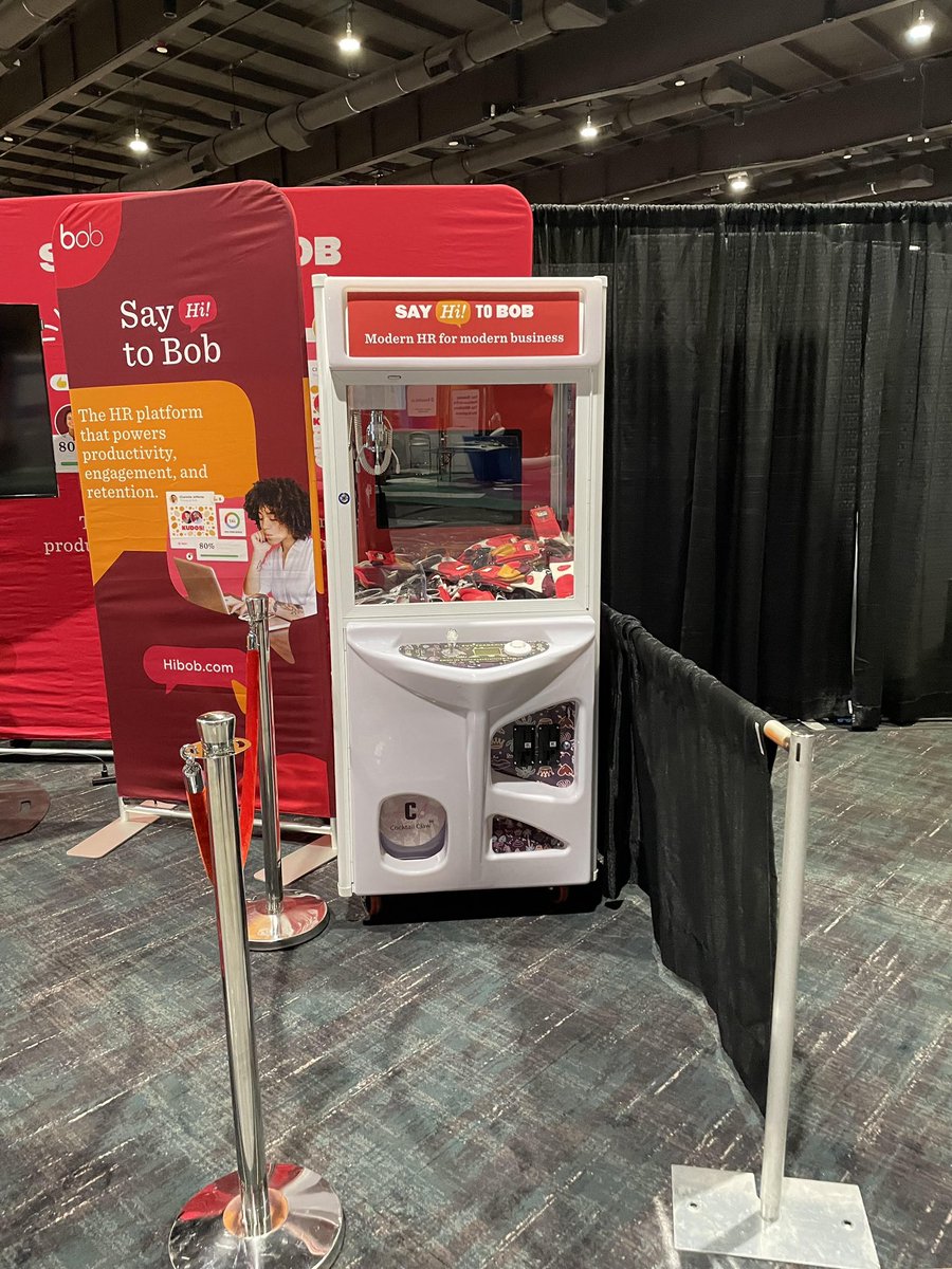 HiBob_HR's tweet photo. Bet you can’t win on your first try. If you’re at @hr_transform, come #sayhitobob at #bobbooth no. 817 and try your luck. We know that what happens in #vegas stays in Vegas, but if you get a prize, post a pic and tag us. https://t.co/WPr9MnYHTG