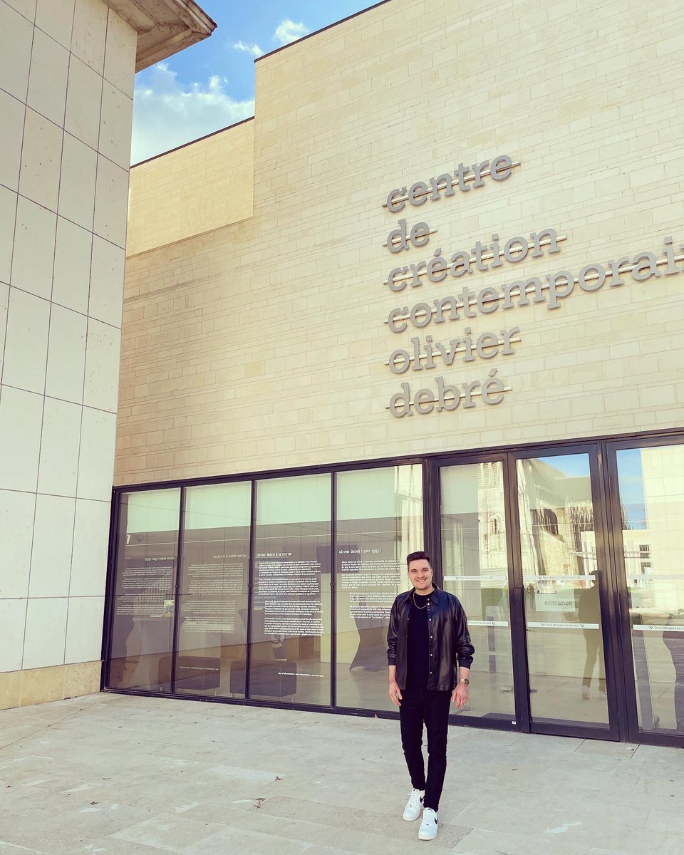 AntoineGarrel's tweet photo. Le centre d’art #CCCOD #Tours métamorphosé en clubbing hier soir pour le réseau #TouraineHôtels  en compagnie de #SoBarSoDrink  ! 💫 🥁🍸 https://t.co/dcPBFBkmlv