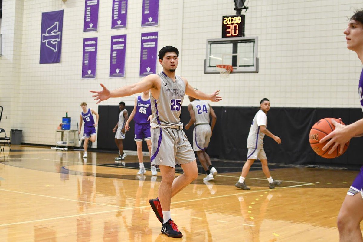 DizonEarvin's tweet photo. My school Iowa Wesleyan has decided to shut down.  I want to thank @CoachHuisman @CoachAshton23 @gabeshilts @ColdenHutton for the opportunities and friendships I’ve made at this school. But now I am looking for a new home 🏡 https://t.co/R4RTpPUvkW