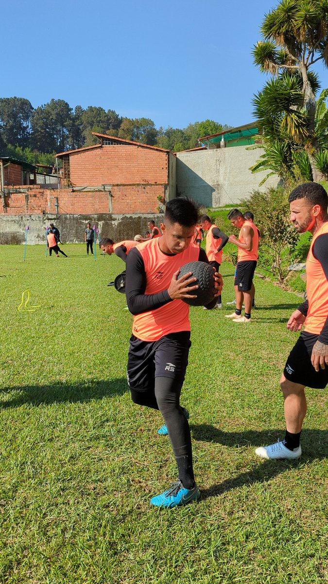 Jornada 8  👀

El viernes regresamos al Metropolitano

#ElEquipoDelPueblo 🔴⚪