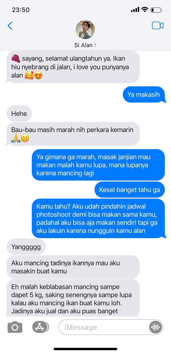 waw_______'s tweet photo. What if Alan ngerayain ulangtahun Anggun 🍇
_____________________

Seokjin lokal AU ft
Irene lokal AU
Jinrene lokal AU
#jinrene
Irene birthday https://t.co/eGBUQ14oPp