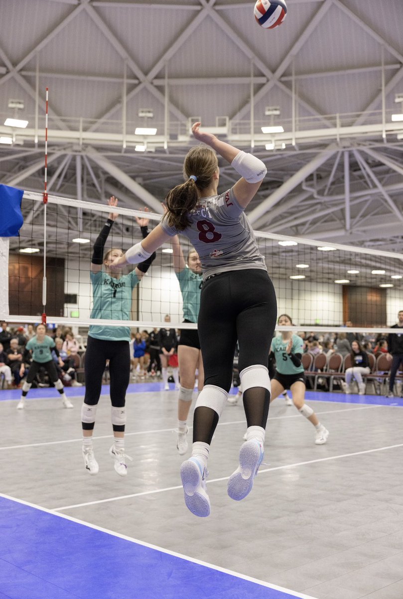 hannahjacksonvb's tweet photo. Super proud of my team for going 7-2 at NLQ in 16 open this past weekend! Had a lot of fun and ready to complete this weekend at Show Me National Qualifier‼️ https://t.co/Qa72rkN1Jd
