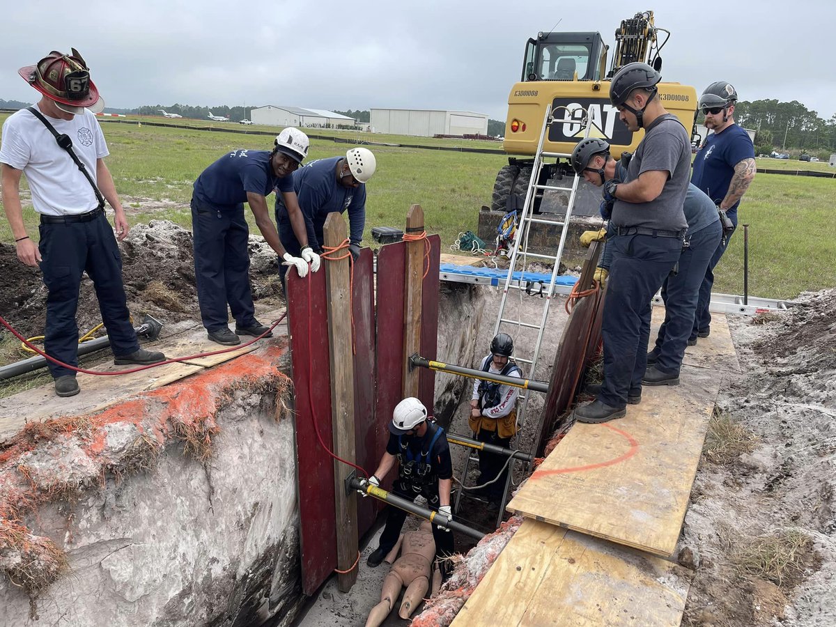 DeLand Fire Department tweet media