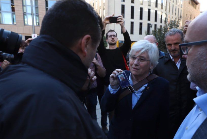 Hello <a href="/EUparliament/">European Parliament</a>, an MEP has been illegally arrested in Barcelona, violating her parliamentary immunity. Will you defend her political rights?