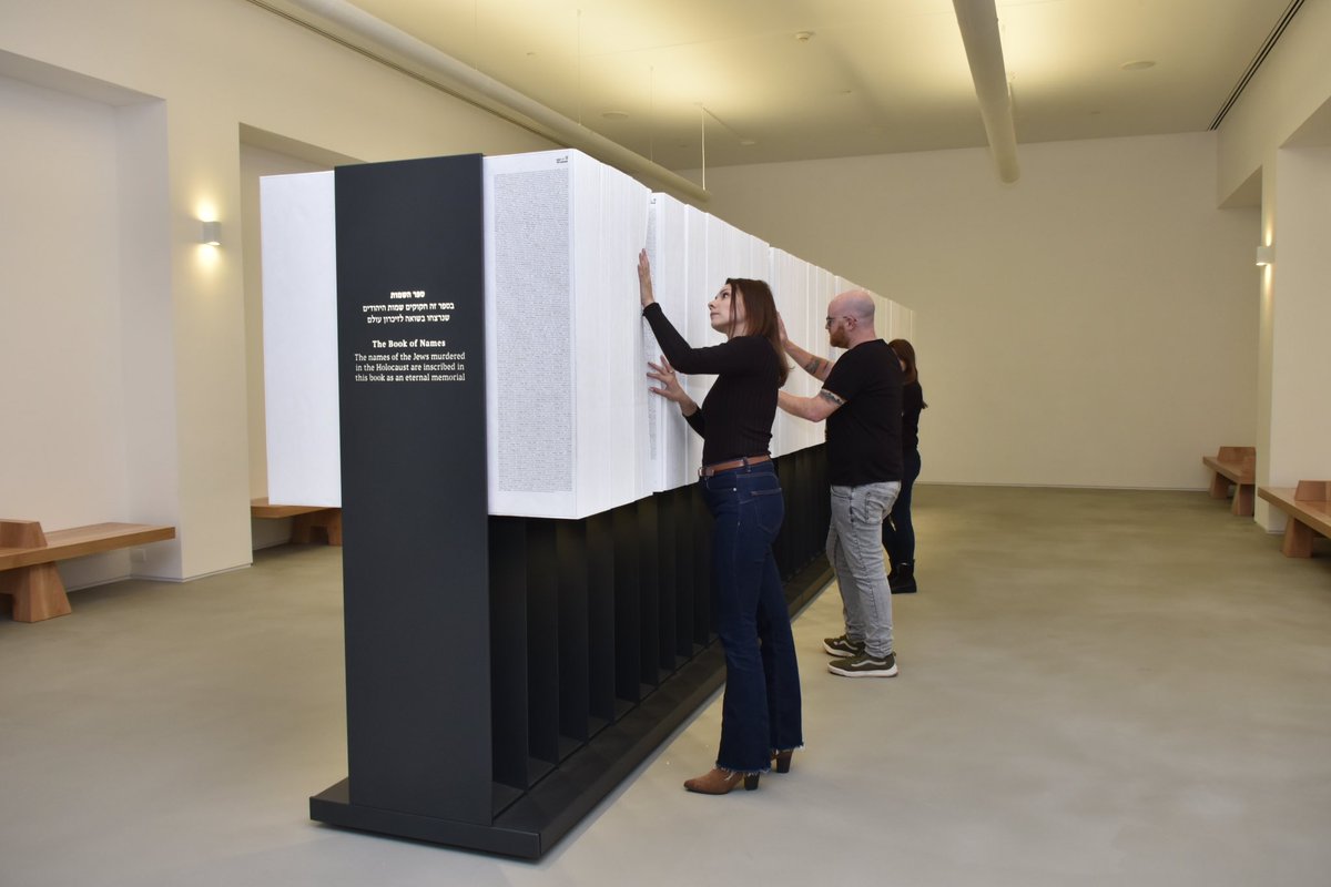 Today we inaugurated in @yadvashem the 'Book of Names' - a huge display containing 4,800,000 known names of individual Holocaust victims. The book was inaugurated by President @Isaac_Herzog and his wife. It is now open to the general public.