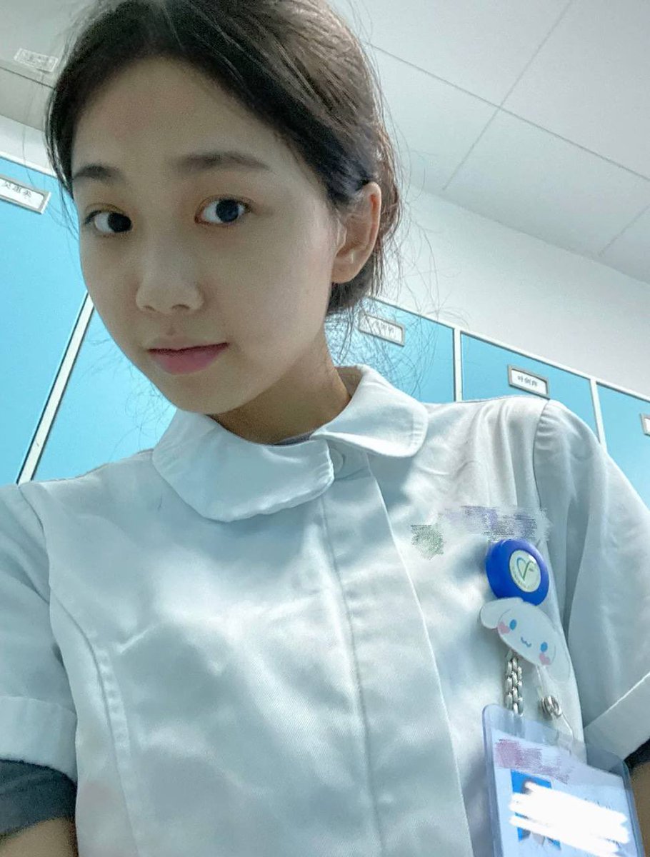 @meiridabi 有爱反差护士的哥哥吗？来一起洗澡然后肏我 https://t.co/ap9pBTHuS5