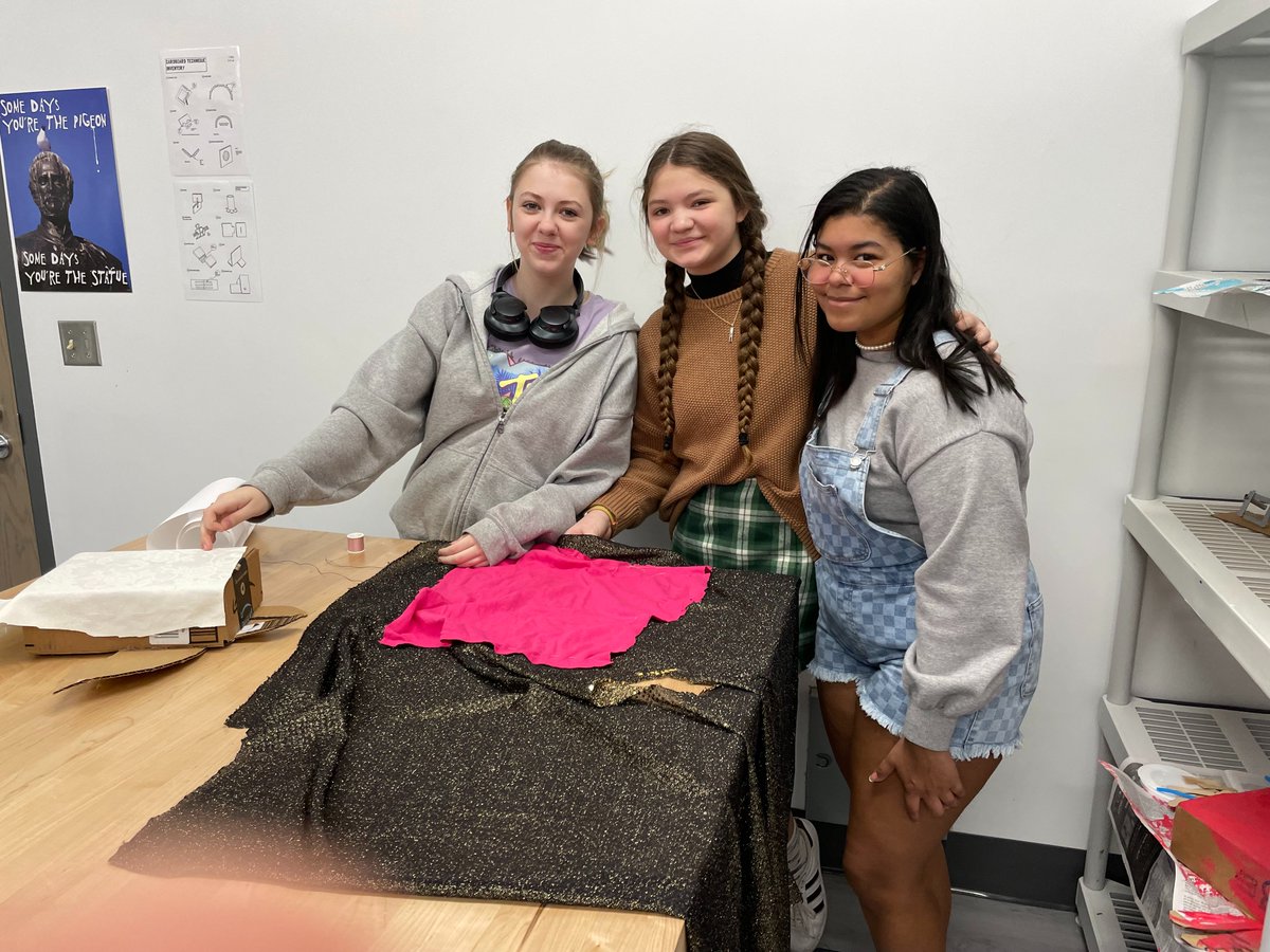 SEMS Media Center--Mrs. Coleman's 8th-grade computer science students create undersea creatures in the makerspace.  They will then program robotics pieces to activate movement, sound, and light through a motion sensor.