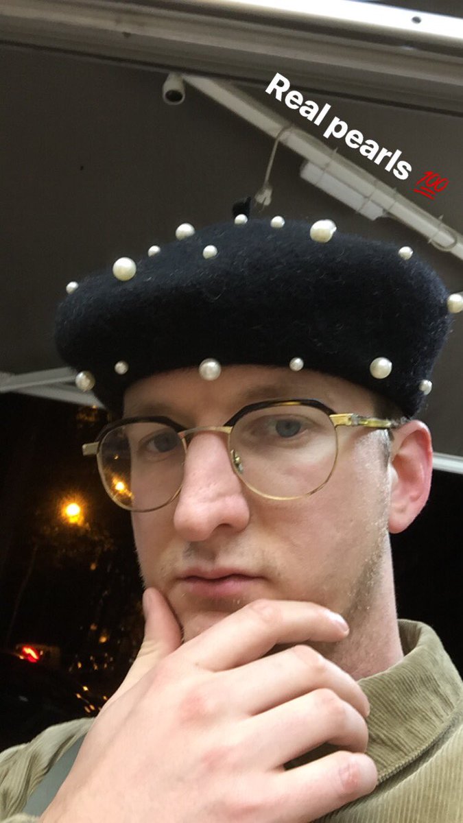 I should’ve bought this pearl-adorned beret in Paris when I had the chance