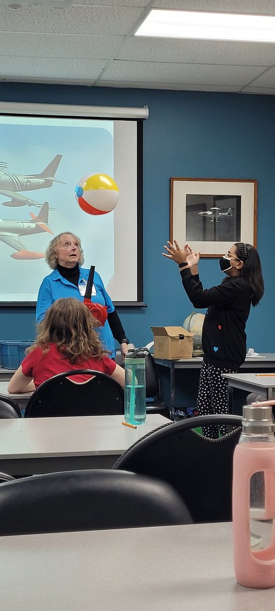 6JA advanced their pilot skills today! We put our learning about the properties of air and forces of flight to work! <a href="/_JAM_News/">Jet Aircraft Museum</a> <a href="/louisearbourfi/">Louise Arbour FI</a>