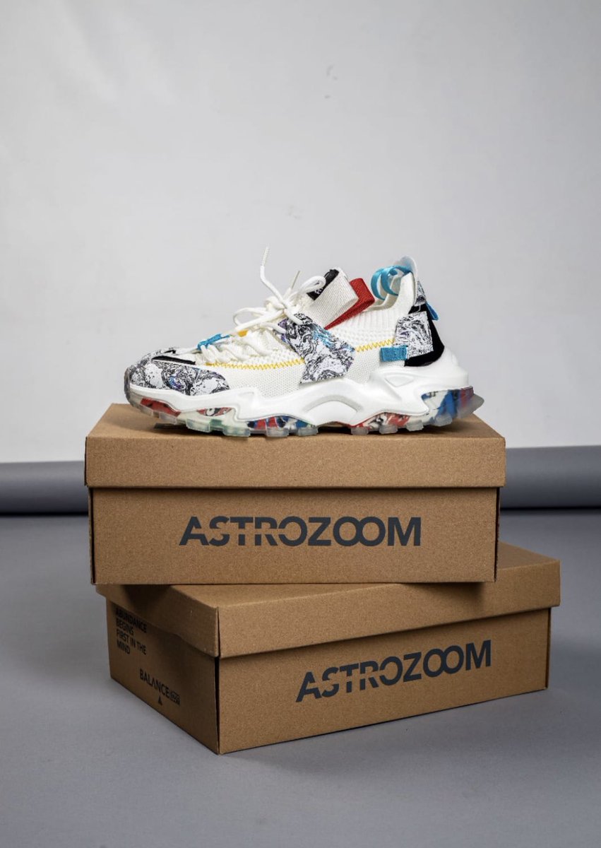 BoetMuzzie's tweet photo. Abundance Begins First In The Mind. 🧠
The Astrozoom Beige Now Available Online🎐
https://t.co/UYe4dWedoi
Shop Now | Layby Available
Astrozoom Retails for R1 199.99🔥
Available in 3 colors (White, Beige & Black)
#balancesa | #astrozoom | Please RT✨ https://t.co/ceWScJkPY4