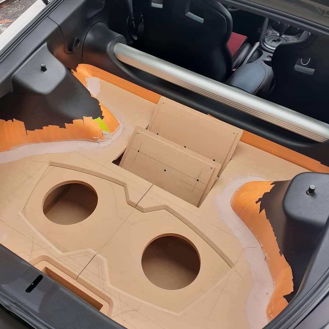 AlnEdsTO's tweet photo. When everything goes correctly according to plan.😍☺️👇#customcaraudio
#caraudiofabrication
#carstereofabrication
#fiberglassfabrication
#audiofabrication
#customaudio
#caraudioinstall
#soundquality
#12volt
#carhifi https://t.co/xyYyLCa0Jd