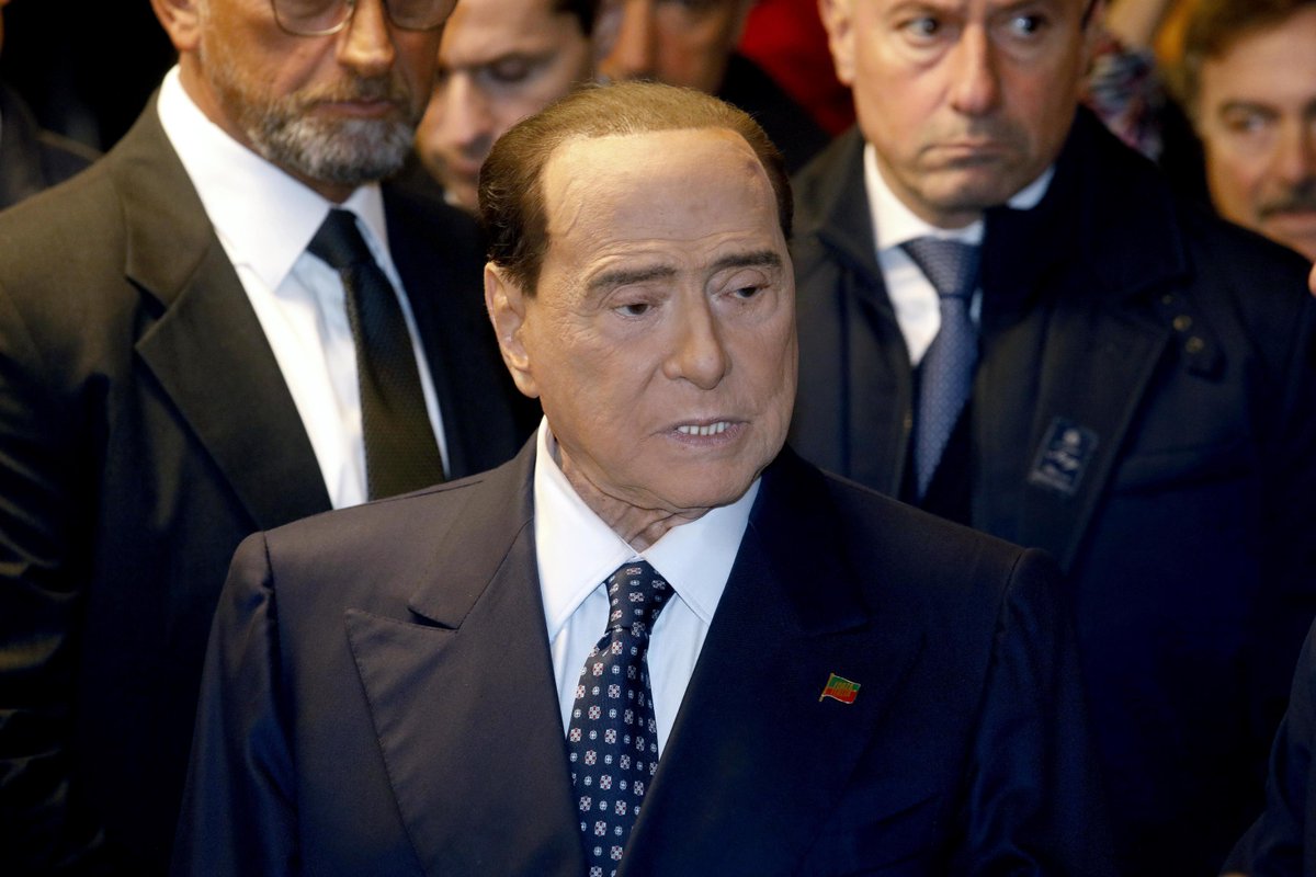 Silvio Berlusconi è ricoverato da ieri sera al San Raffaele di Milano. Secondo quanto si è appreso, il leader di Forza Italia sta svolgendo degli esami di routine e dovrebbe lasciare l'ospedale già questa sera o al più tardi domani mattina. #ANSA
ow.ly/b8gV50Nu5jt