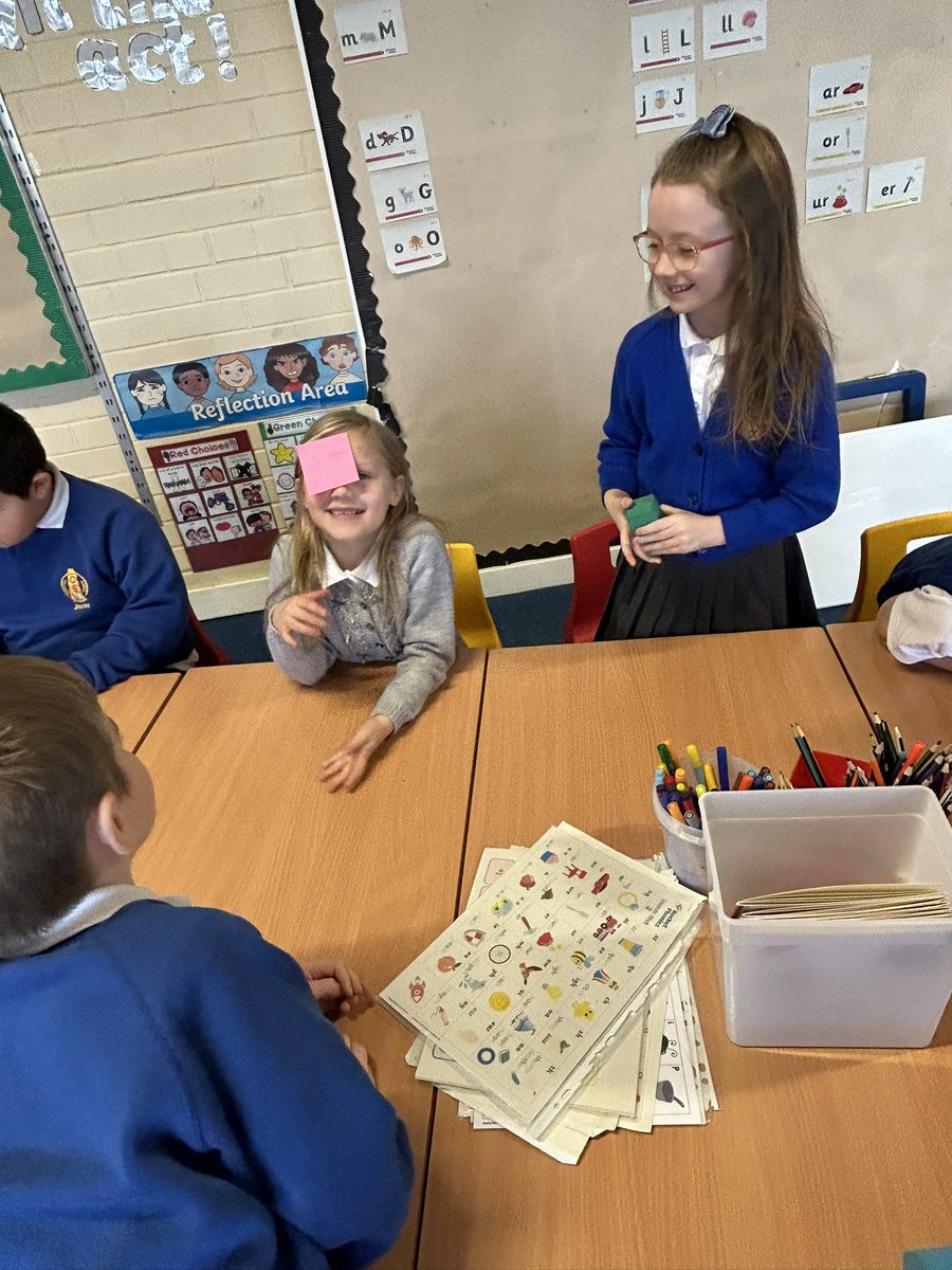 MissKeller9's tweet photo. HOT SEATING
Today we put some our learners on the hot seat to see if they could ask questions and guess which 3d shape we were thinking of. We then worked with our learning partners to make our own games. Some keen pairs even wrote instructions!
@Clerkhillschool #reachup https://t.co/1woHJBICcg