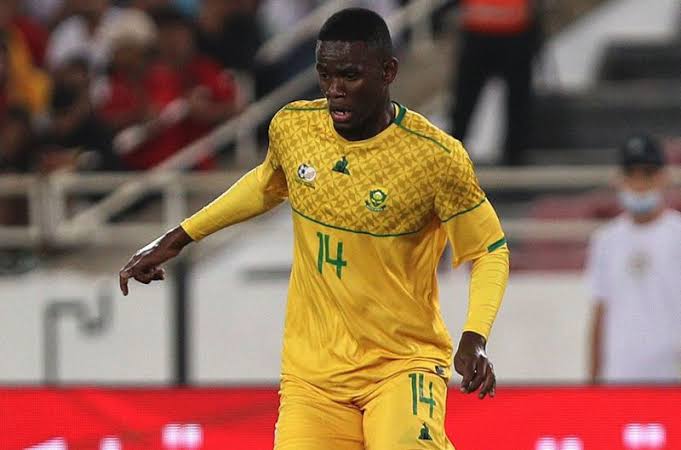 Cellular® on X: "Yaya Sithole is the Midfielder we needed in Bafana  Bafana... He'll grow into the team. All he does is simple job! Quality  player! 🔥🇿🇦💪🏿 https://t.co/XzfmoAUuIi" / X